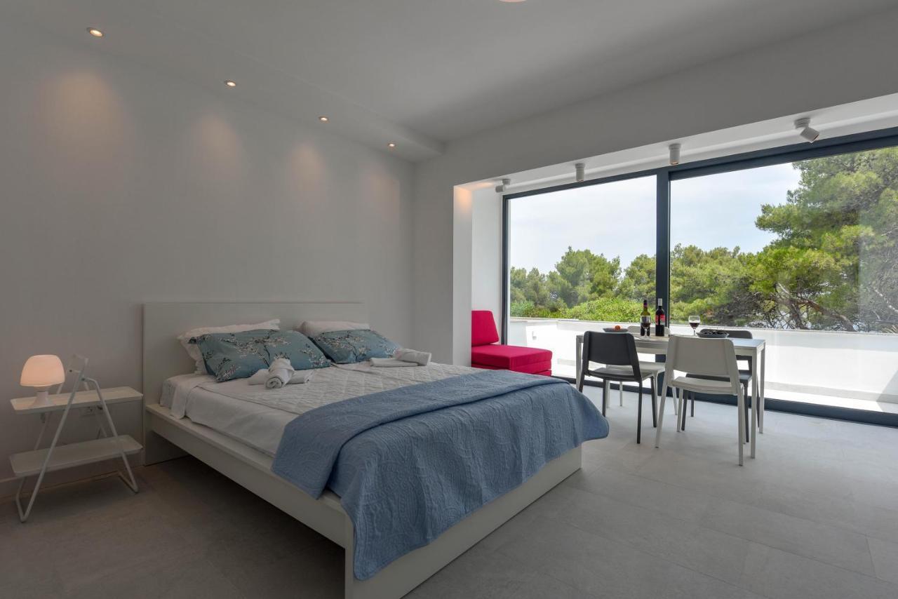 Lazaneo Seafront Apartments, 耶尔萨 外观 照片