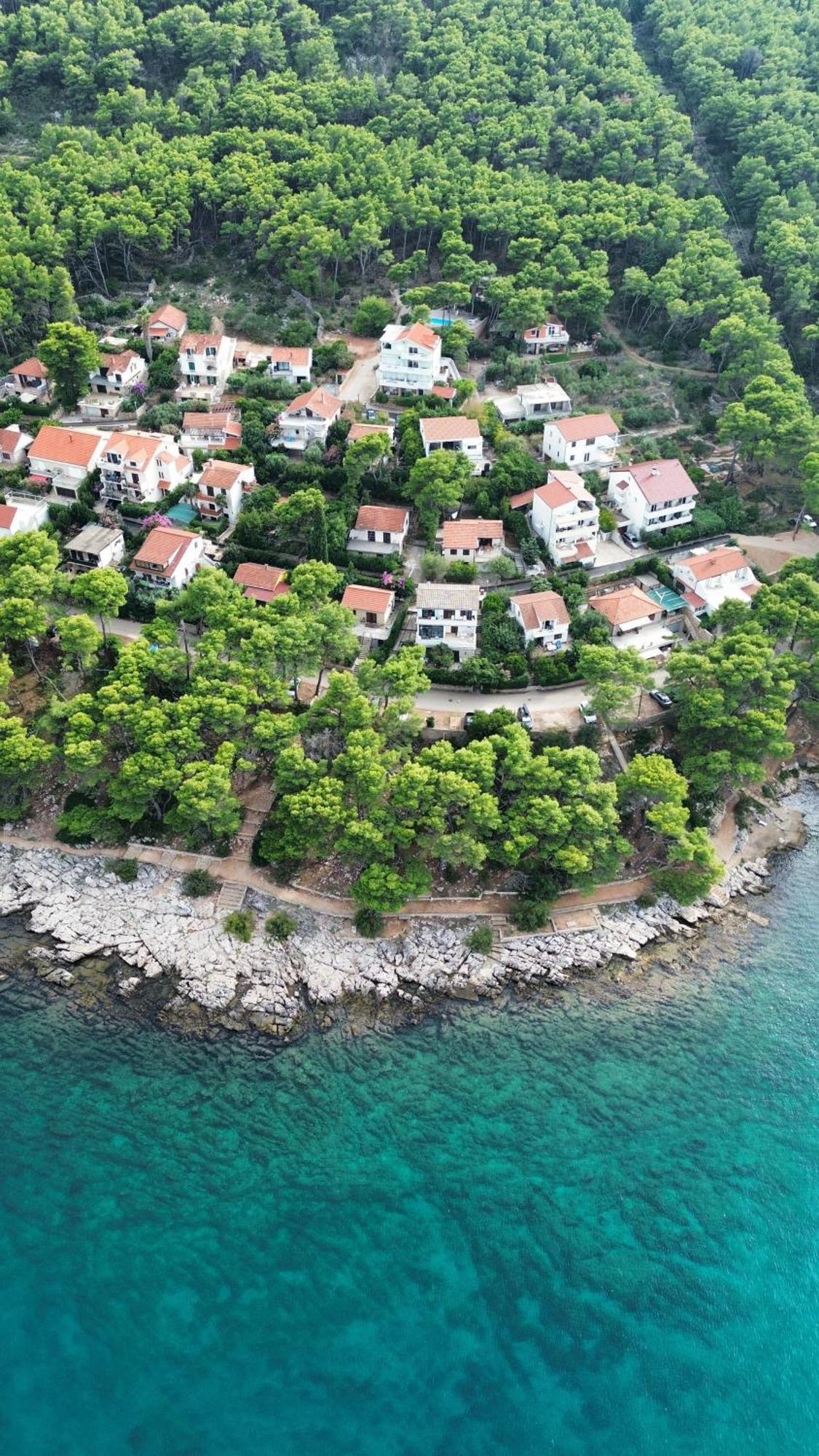 Lazaneo Seafront Apartments, 耶尔萨 外观 照片