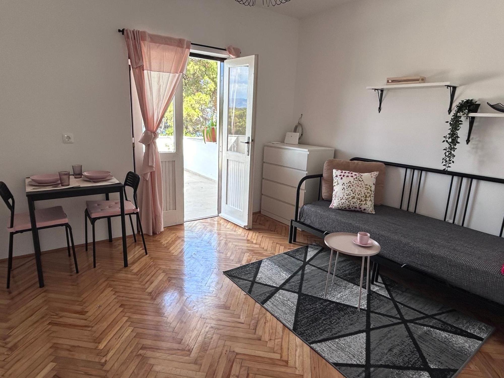 Lazaneo Seafront Apartments, 耶尔萨 外观 照片